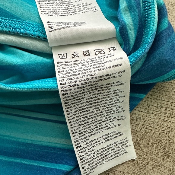 Nike Womens Legend Light Fit Swift Print Capri Leggings Turquoise Blue Green XS - Picture 4 of 5